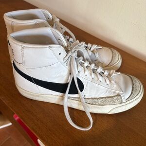 Nike Women's White and Black High-Top Sneakers